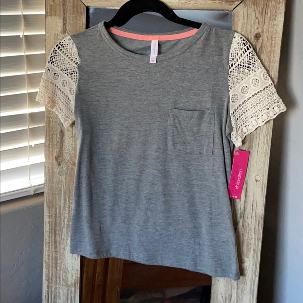 Target Xhilaration Cropped Macrame sleeve Tee XS